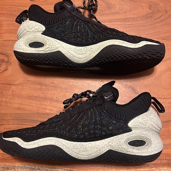 Nike Cosmic Unity - Picture 3 of 5